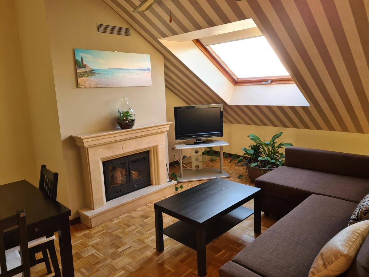 106A Atico Con Garaje Y Chimenea Cerca De La Playa Διαμέρισμα Χιχόν Εξωτερικό φωτογραφία